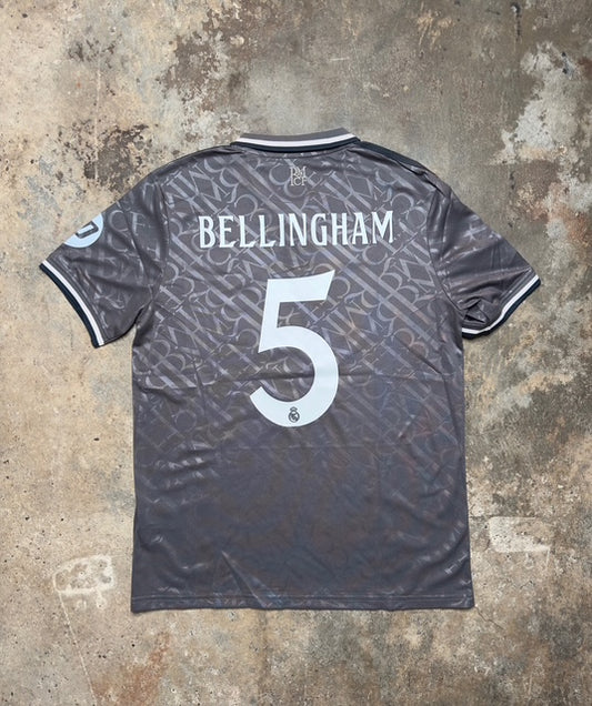 Real Madrid 2024/25 Away Jersey Bellingham #5 – Black Adidas Fan Version Football Shirt | 24/25 UCL Patch Kit | Emirates Fly Better