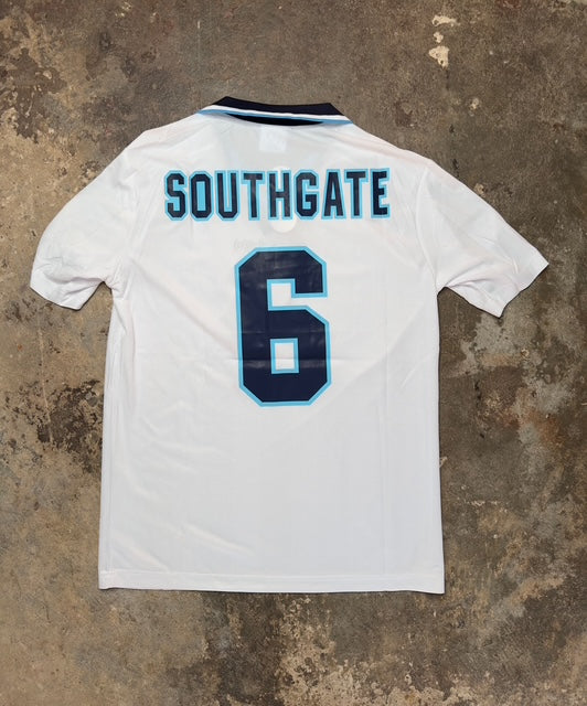 England Euro 1996 Home Jersey Southgate #6 – Umbro Retro Football Shirt | Vintage Three Lions 96 Kit | Classic England Fan Edition