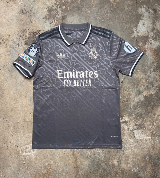 Real Madrid 2024/25 Away Jersey Bellingham #5 – Black Adidas Fan Version Football Shirt | 24/25 UCL Patch Kit | Emirates Fly Better